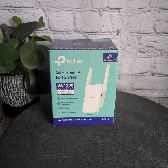 TP-Link AC1200 RE315 Wi-Fi Extenders - Picture 1 of 16